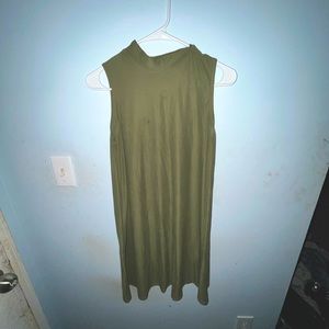Green turtleneck dress